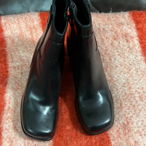 SOLD New Free People Naomi Ankle Heel Boots - Picture 7 of 10